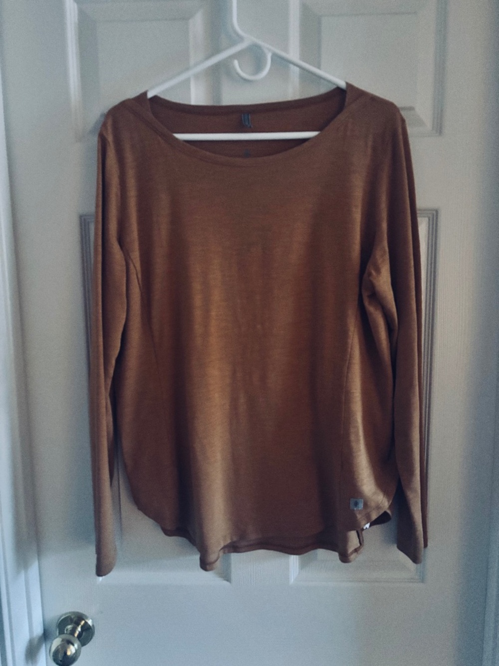 Royal Robbins long sleeved T with great lines